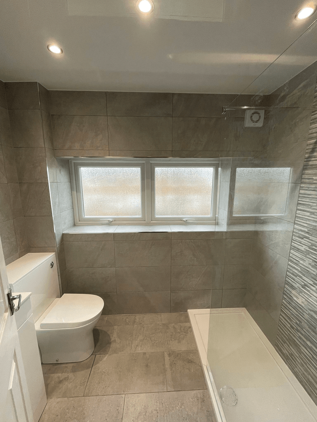  Medium Bathroom Package (Cladding) £ 5499